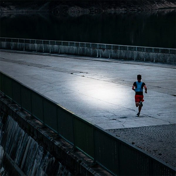 Automotive Repair Flashlights LEDLenser H7R Signature Rechargeable Headlamp | 1200 Lumens - Image 5