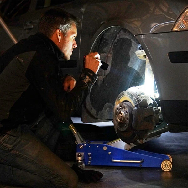 Boating Flashlights LEDLenser P7 Core Flashlight | Adjustable Focus - Image 3